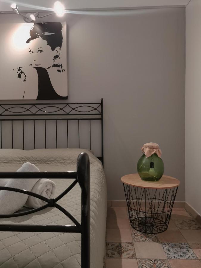 Whiteflower Apartments Бари Экстерьер фото