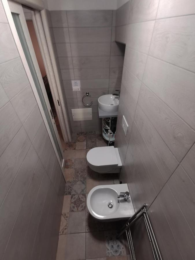 Whiteflower Apartments Бари Экстерьер фото