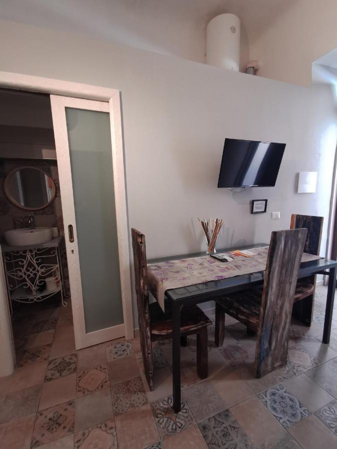 Whiteflower Apartments Бари Экстерьер фото