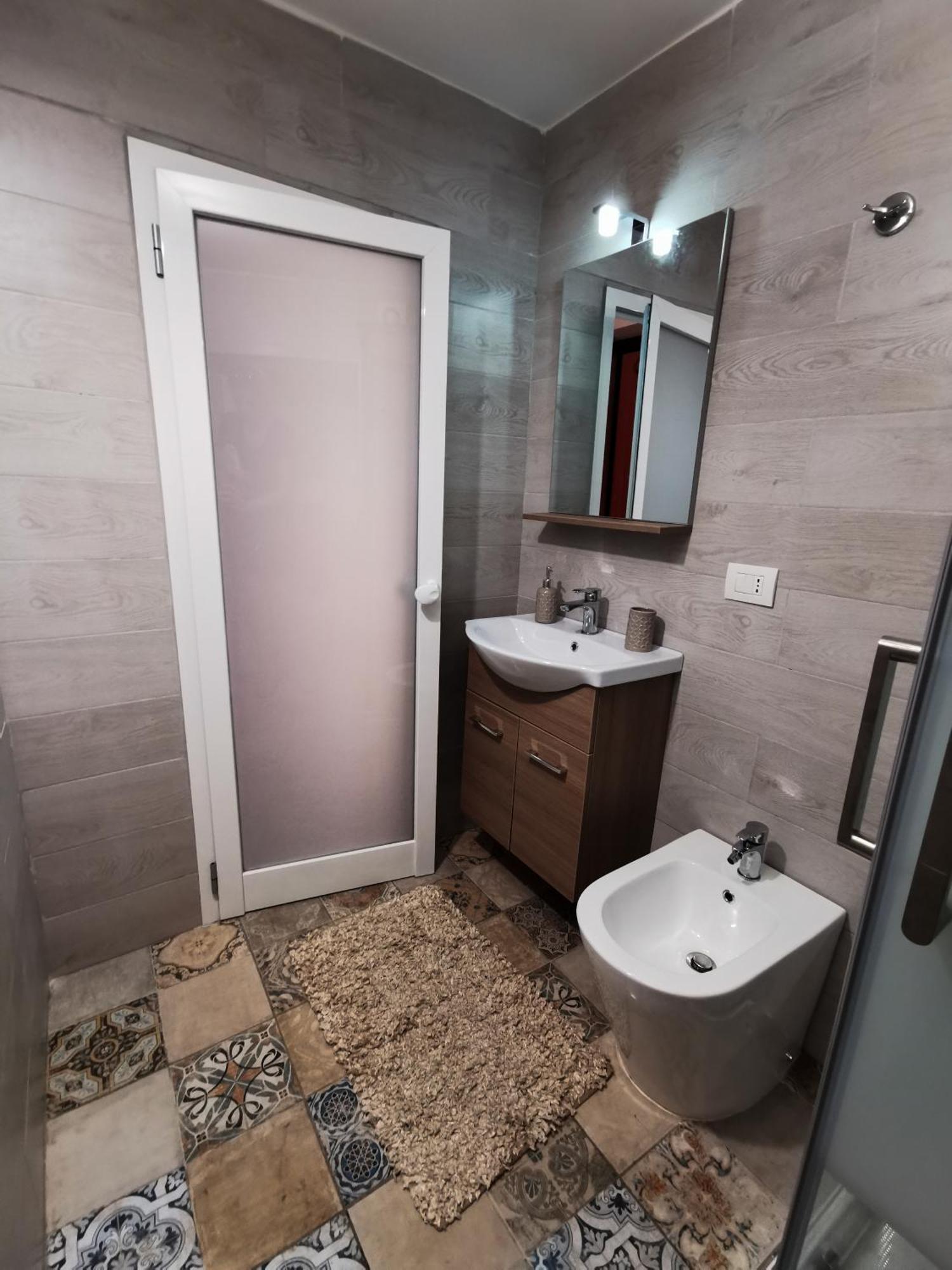 Whiteflower Apartments Бари Номер фото